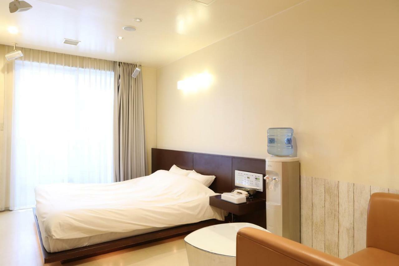C-Hotel Affetto (Adults Only) سابورو الغرفة الصورة
