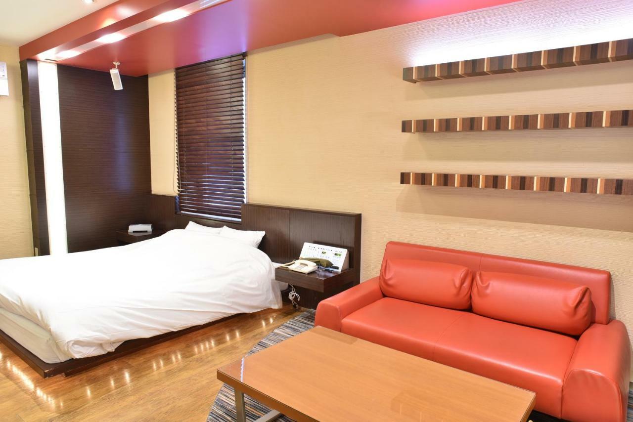 C-Hotel Affetto (Adults Only) سابورو المظهر الخارجي الصورة