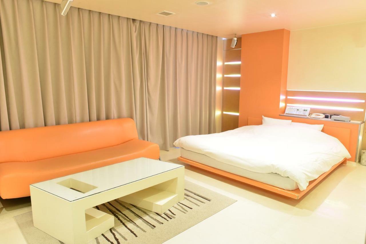 C-Hotel Affetto (Adults Only) سابورو الغرفة الصورة