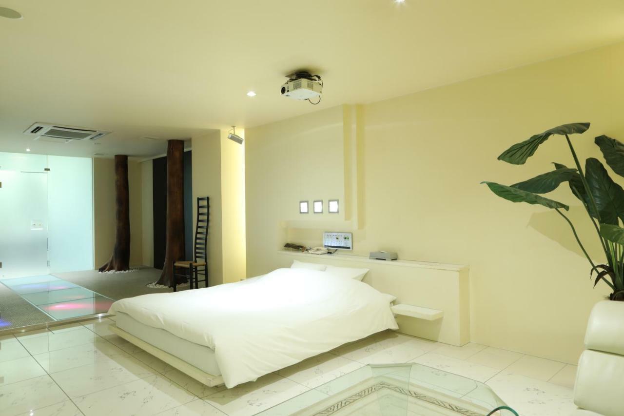 C-Hotel Affetto (Adults Only) سابورو المظهر الخارجي الصورة